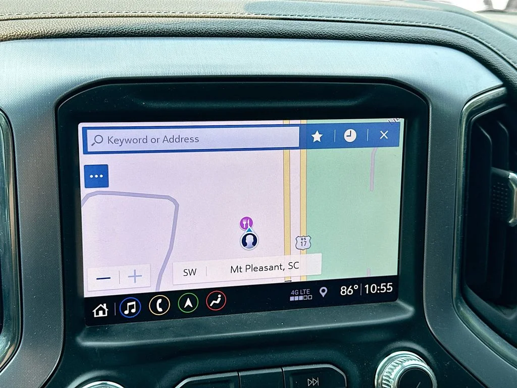 Used 2019 White GMC SLT image 13