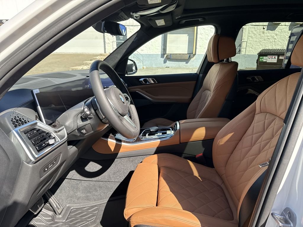 New 2026 White Metallic BMW xDrive40i image 11