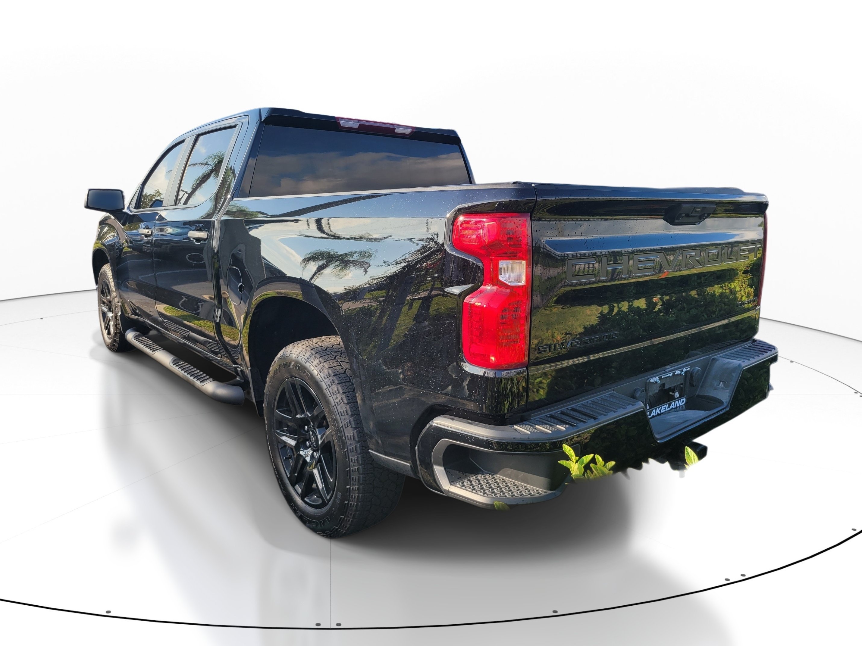 Used 2025 Black Chevrolet Custom image 6