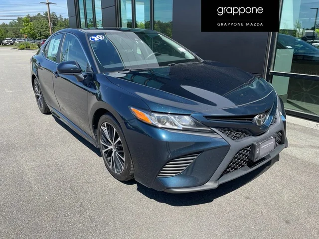 Pre-Owned 2020 Toyota Camry SE