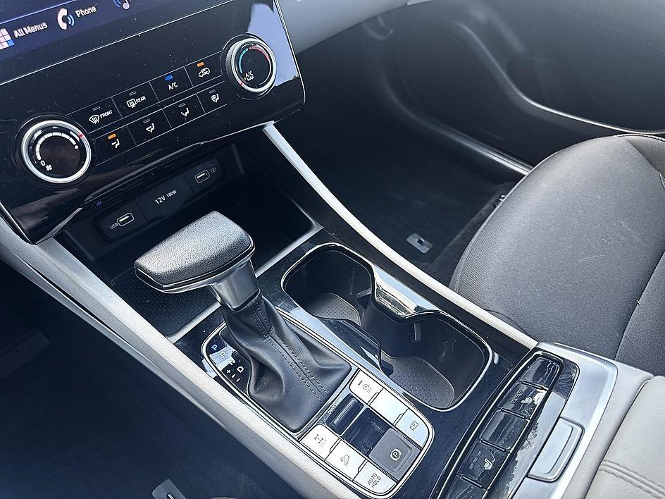 Used 2022 Amazon Gray Hyundai SEL image 17