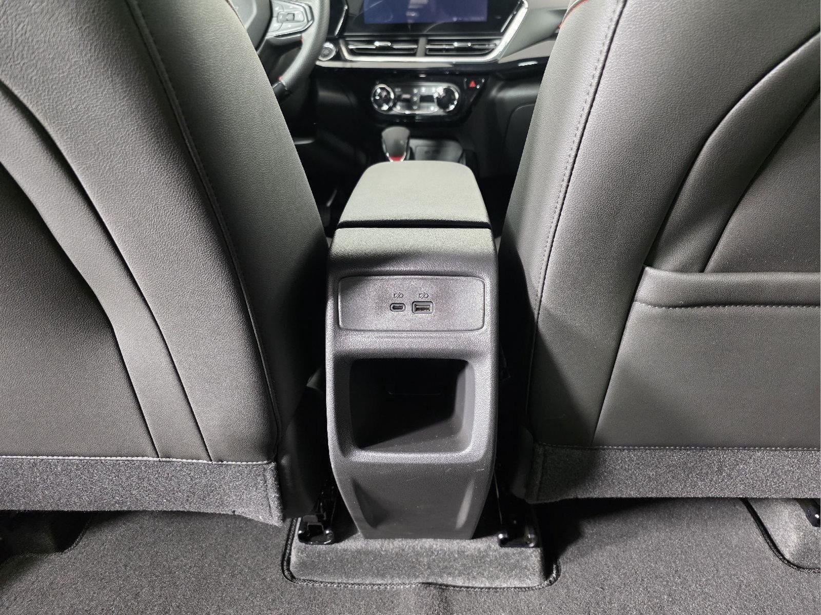 2026 Chevrolet Trax RS - Photo 18
