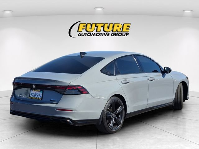 Used 2023  Honda Sport-L image 4