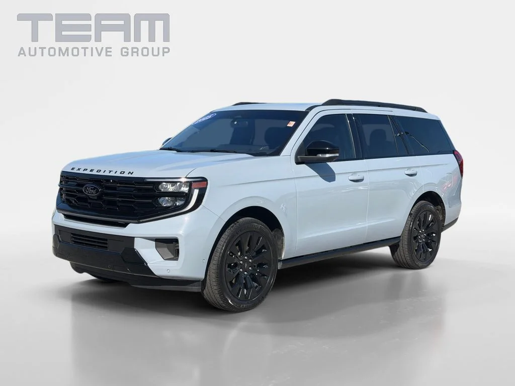 Used 2025 Gray Ford Platinum image 3