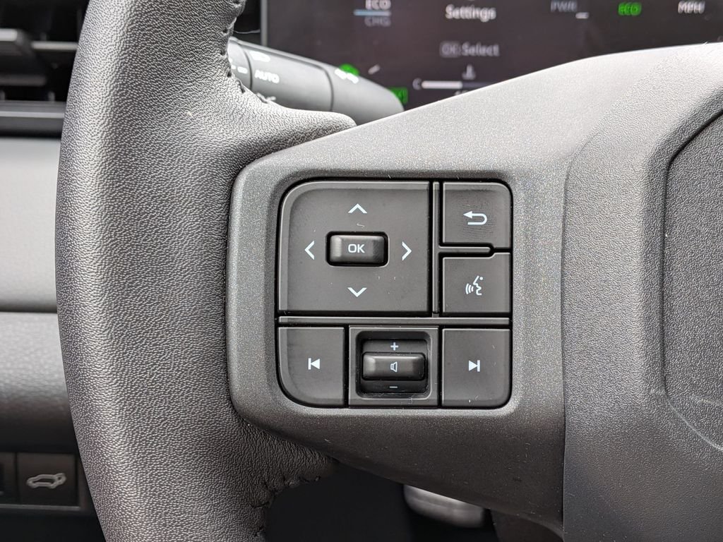 Used 2026 White Toyota XLE Premium image 20