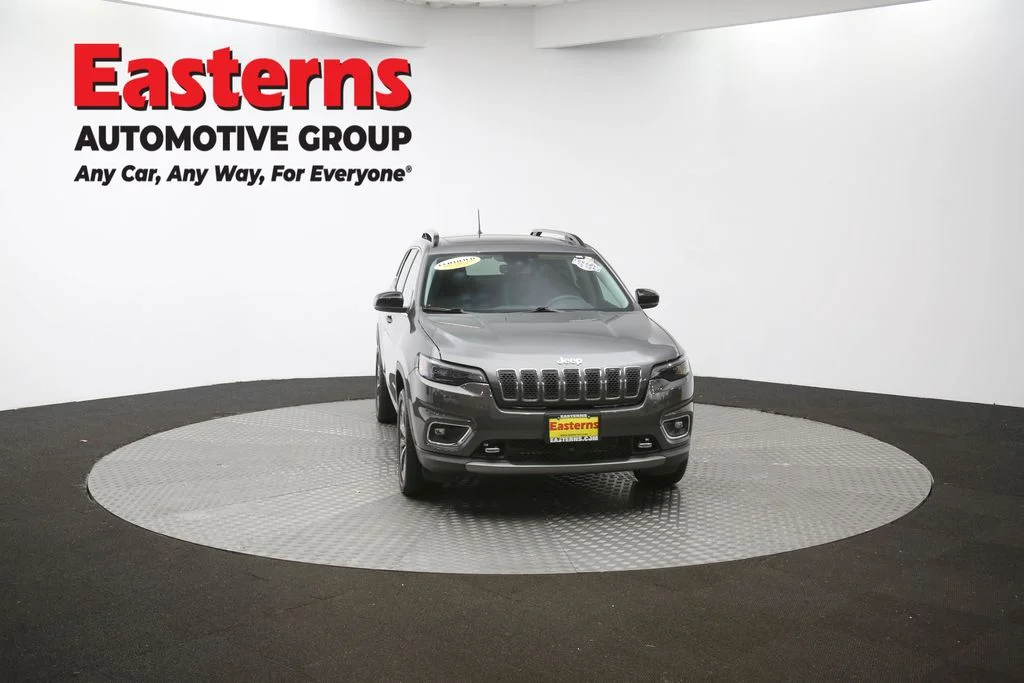 Used 2022 Gray Jeep Limited image 52