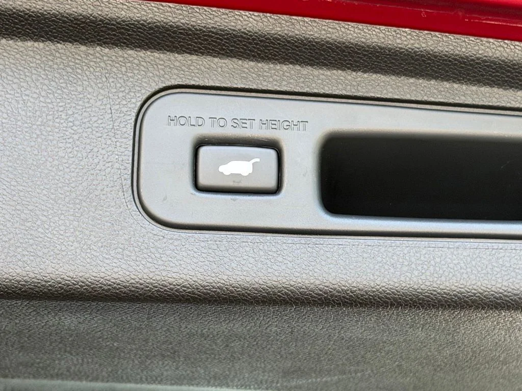 Used 2023 Red Honda Touring image 35