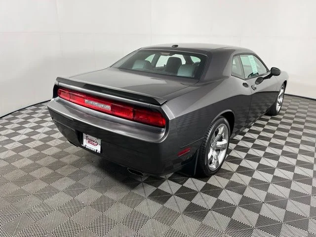 Used 2014 Gray Dodge R/T image 7