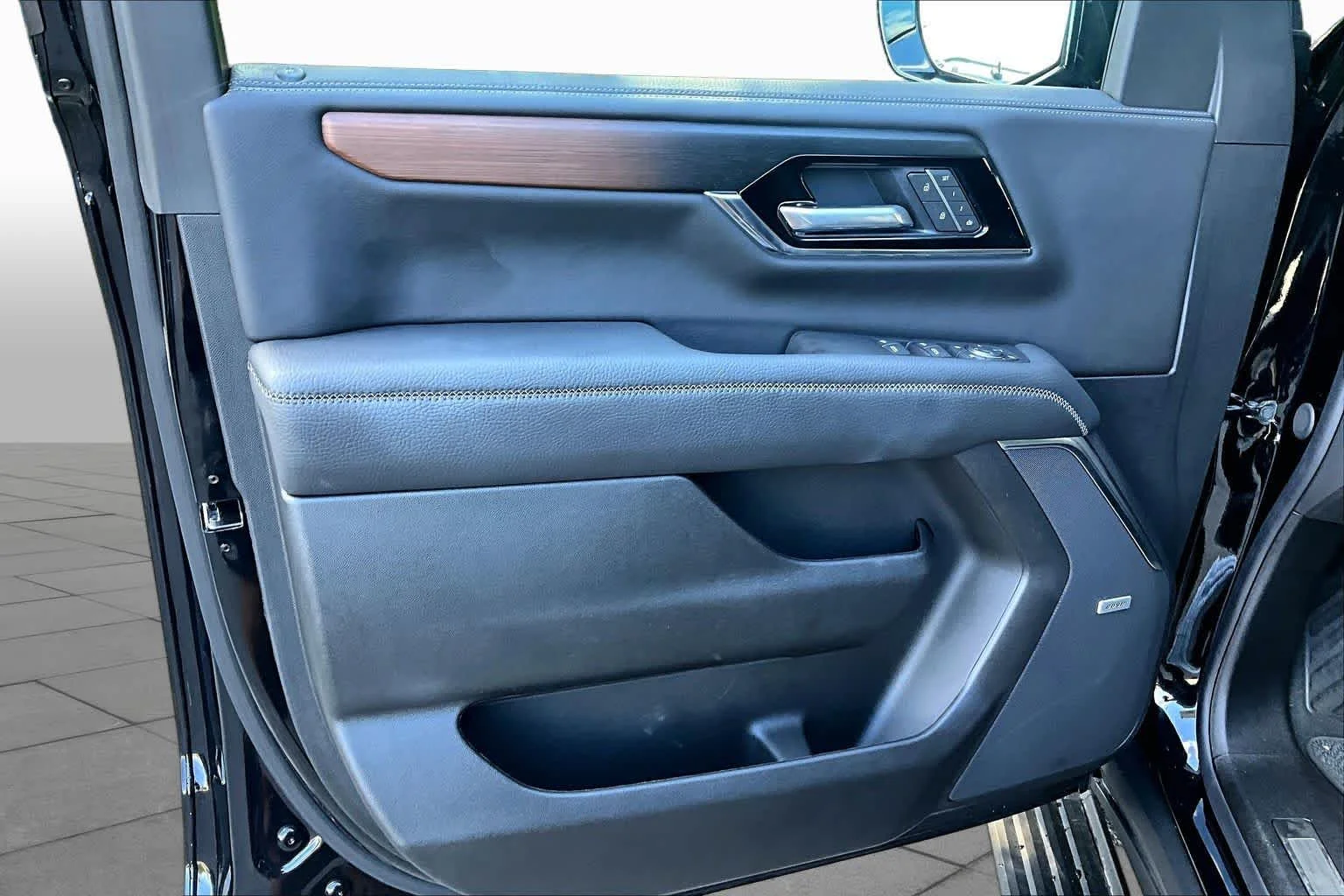 Used 2026 Onyx Black GMC Denali image 21