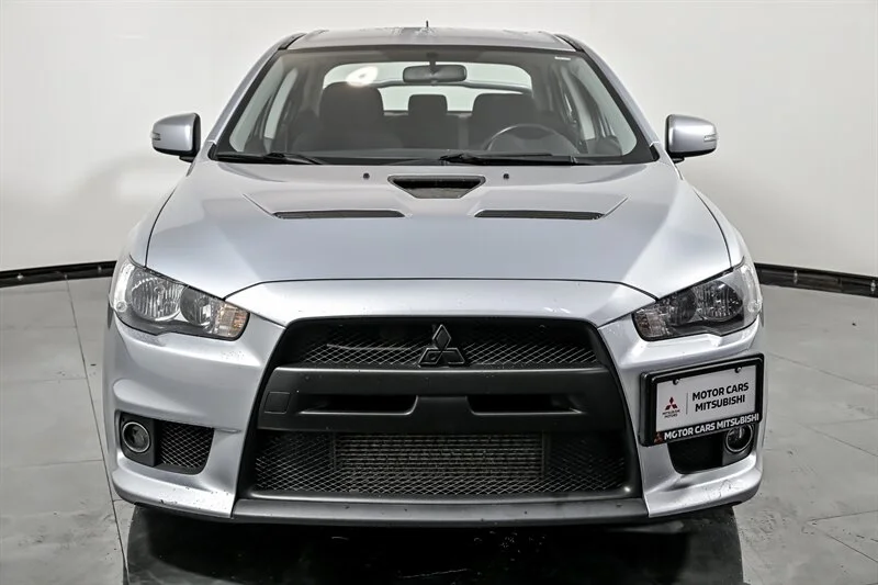 Used 2015 Apex Silver Metallic Mitsubishi GSR-1 OWNER-CLEAN CARFAX! image 4