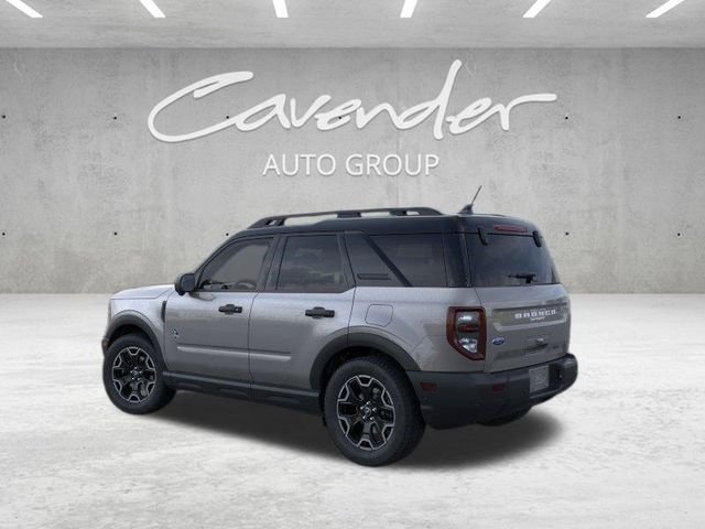 New 2026 Carbonized Gray Metallic Ford Outer Banks® image 5