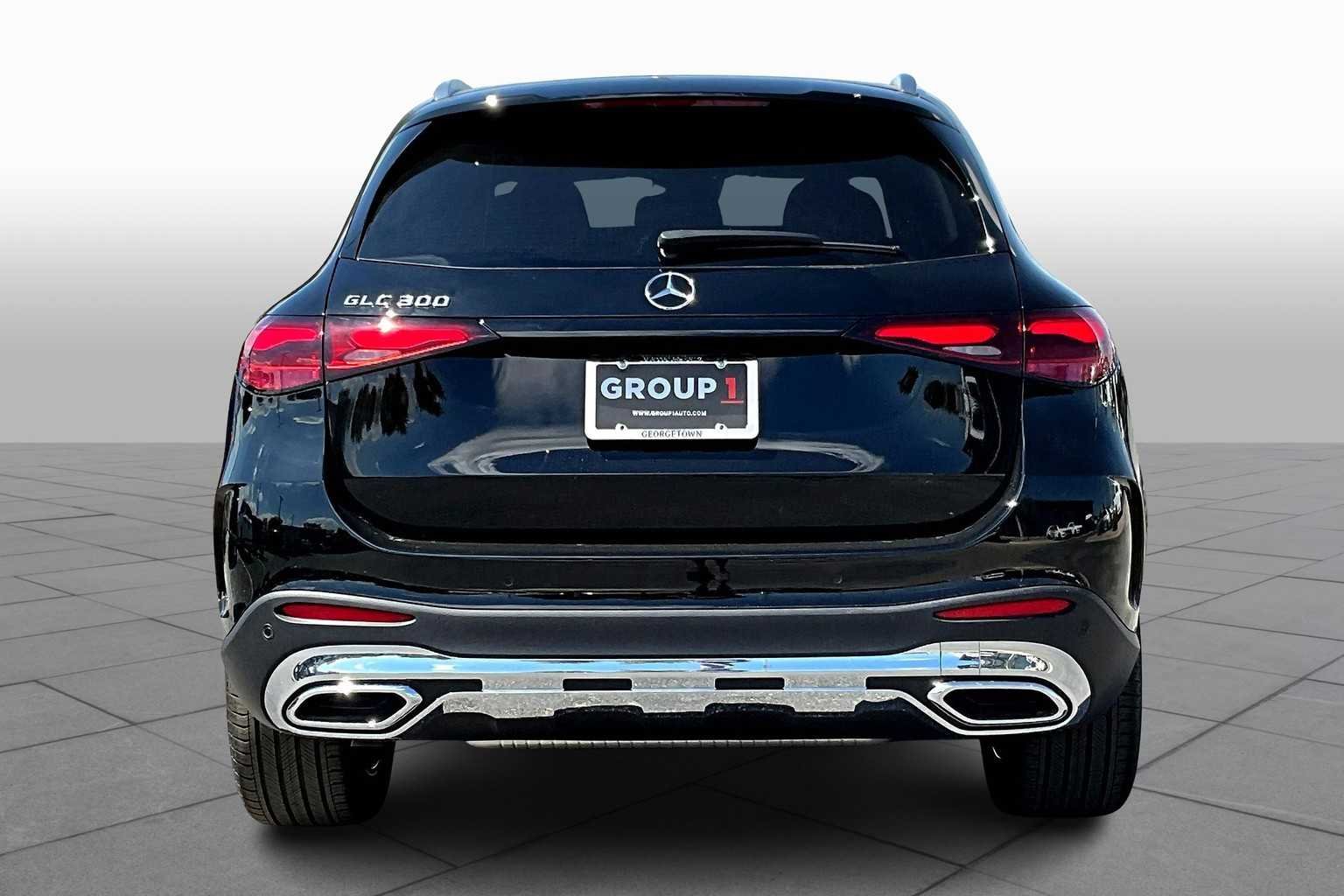Used 2026 Black Mercedes-Benz GLC 300 image 5