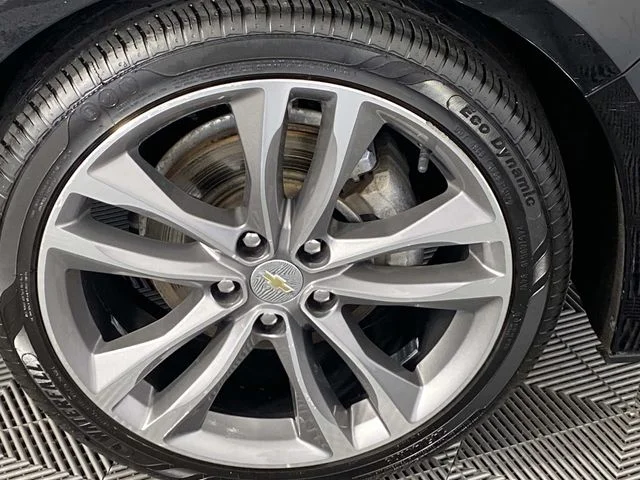 Used 2024 Black Chevrolet LT image 31