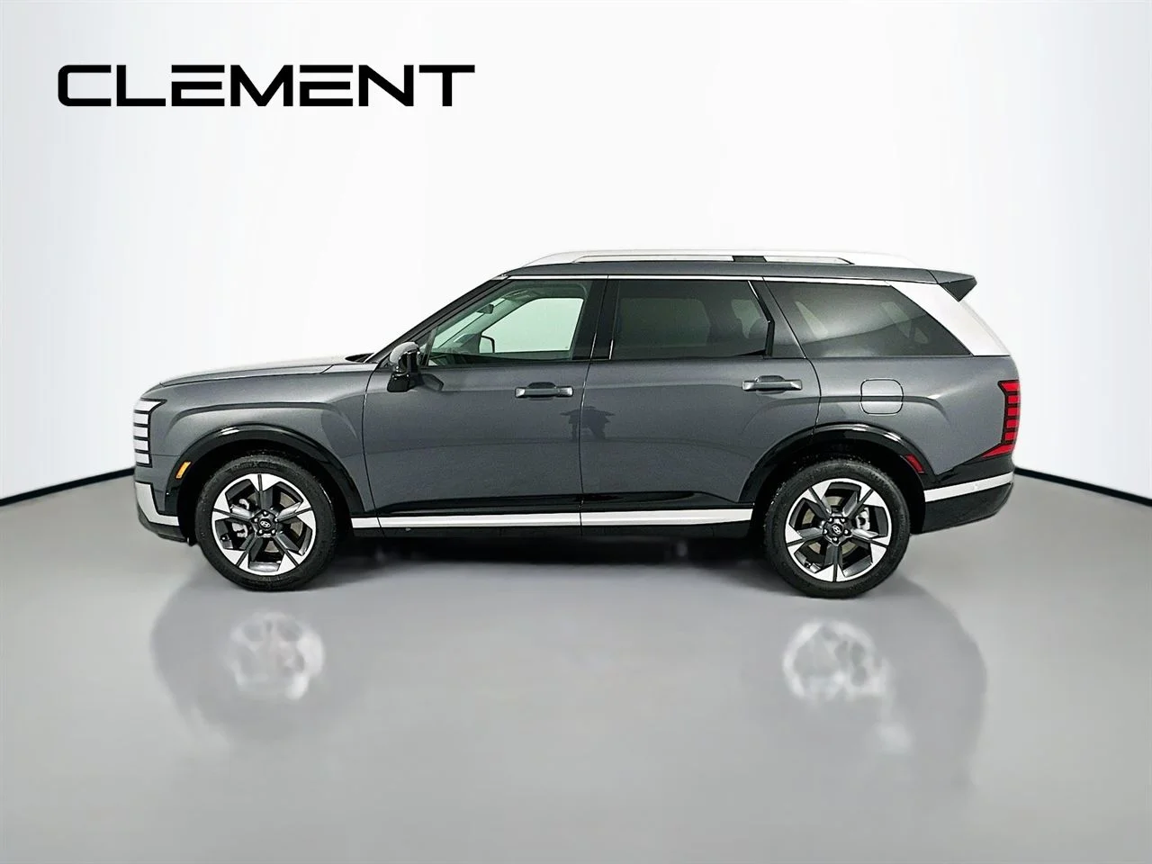 Used 2026 Gray Pearl Hyundai Limited image 6