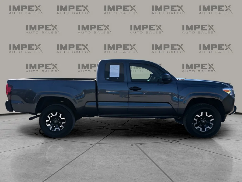Used 2022 Gray Toyota SR image 6