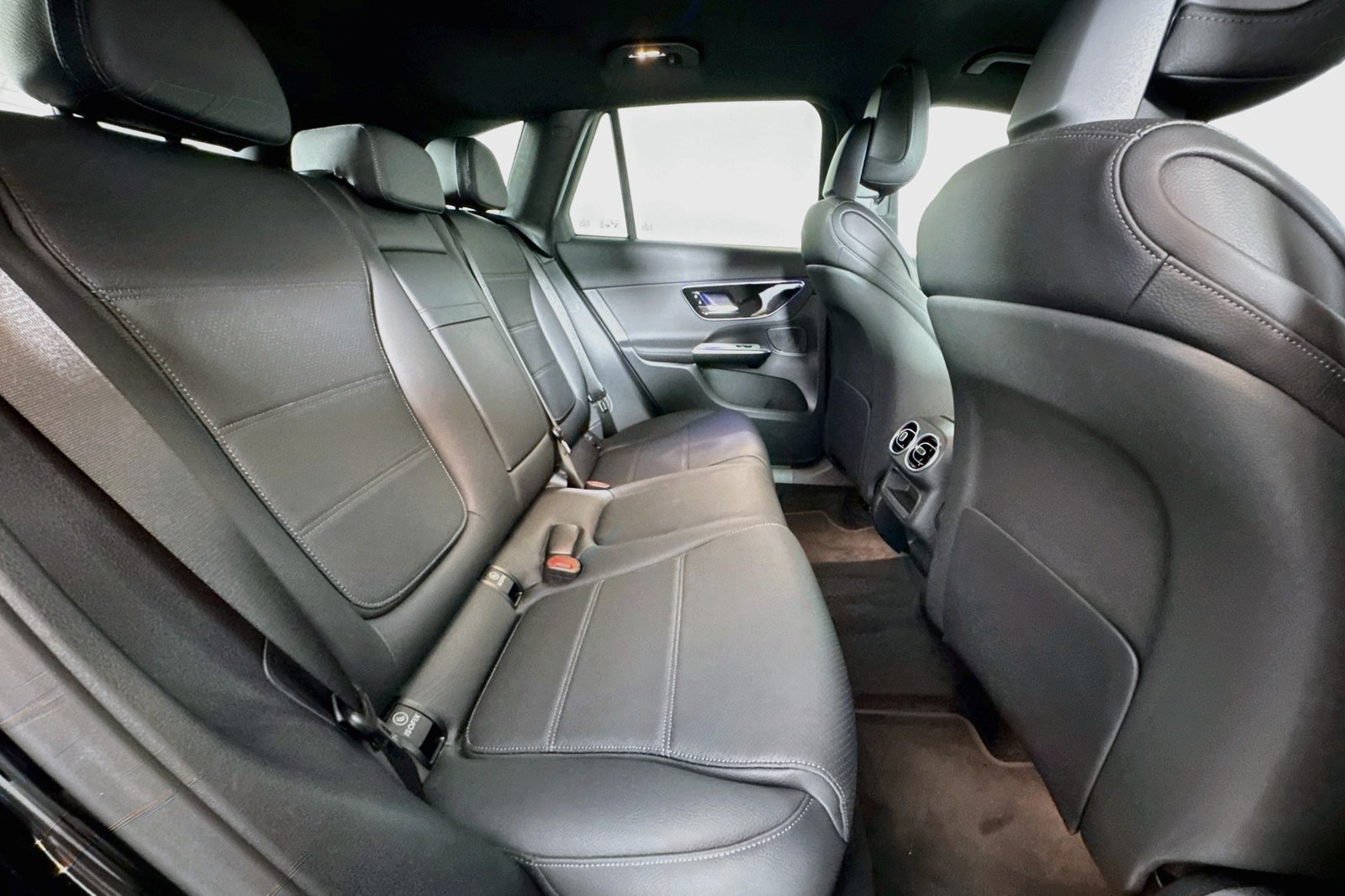 New 2026 Black Mercedes-Benz GLC 300 image 24
