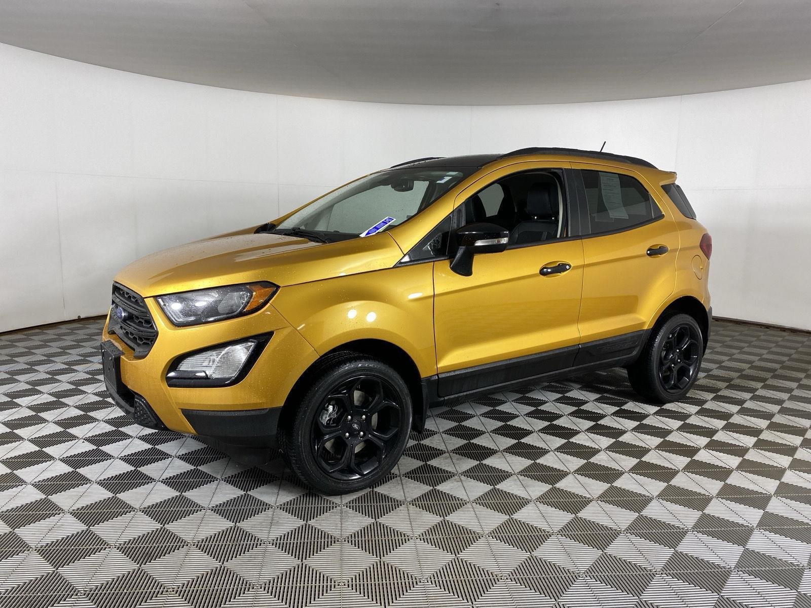 Used 2022 Luxe Yellow Ford SES image 3