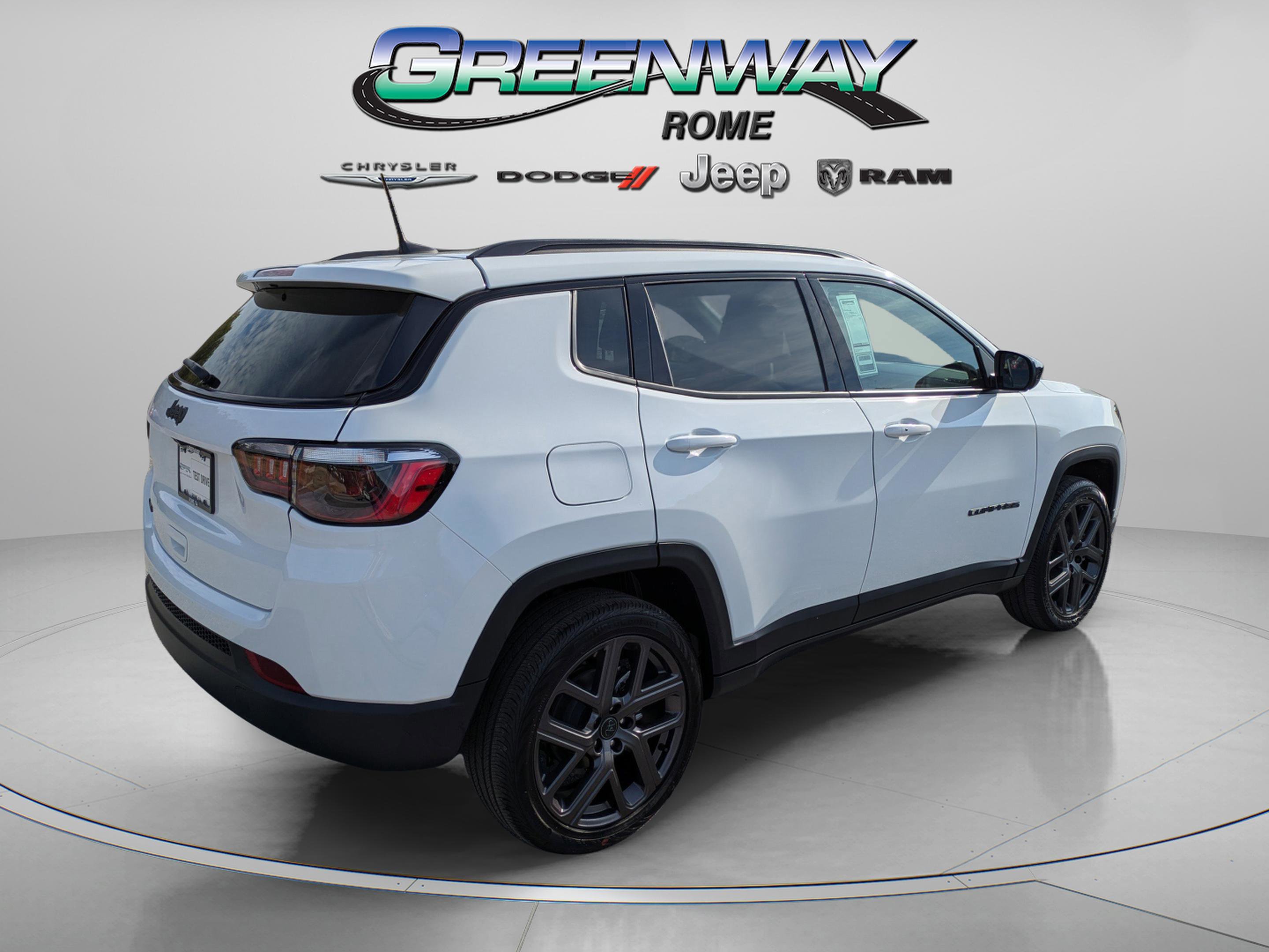 New 2026 Bright White Clearcoat Jeep Latitude Altitude image 7
