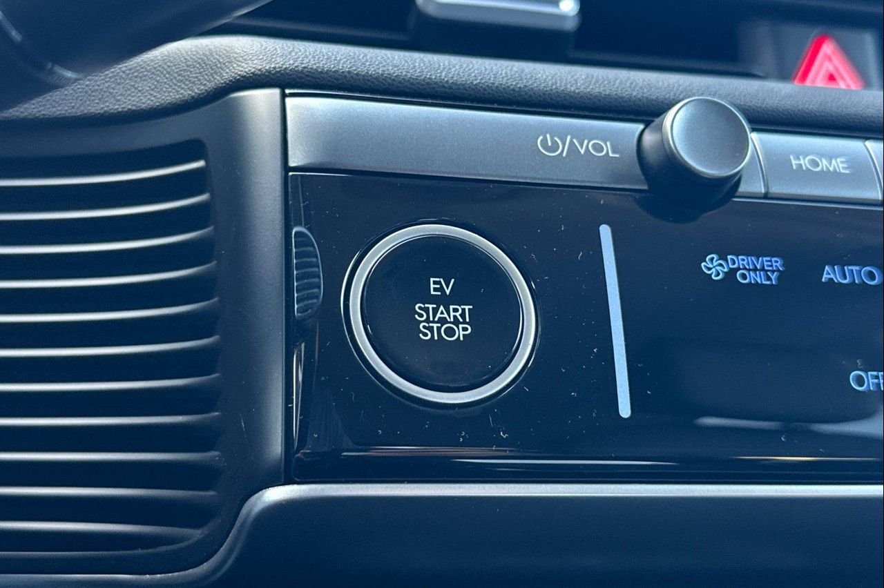 New 2026 Cyber Gray Hyundai SEL image 23
