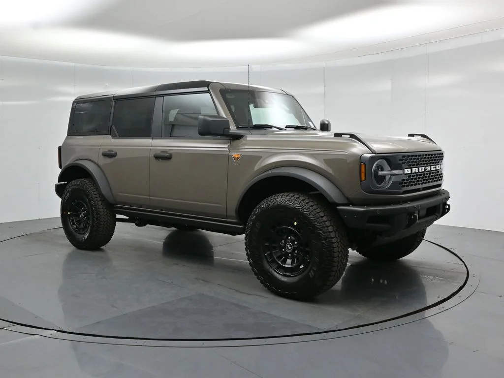 New 2026 Marsh Gray Ford Badlands image 23