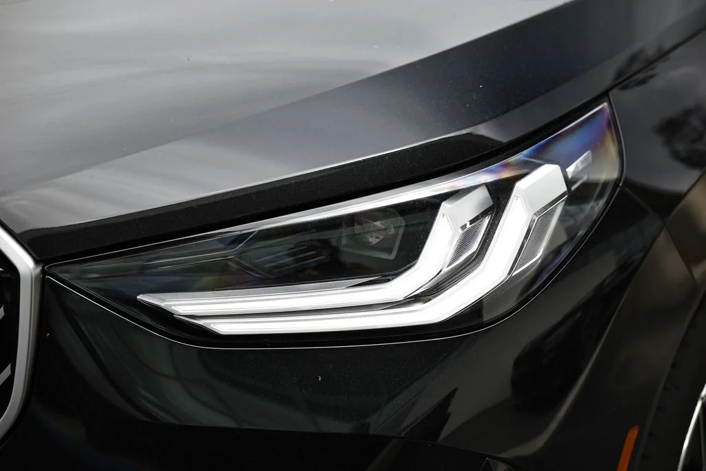 New 2026 Black Sapphire Metallic BMW 30 xDrive image 12