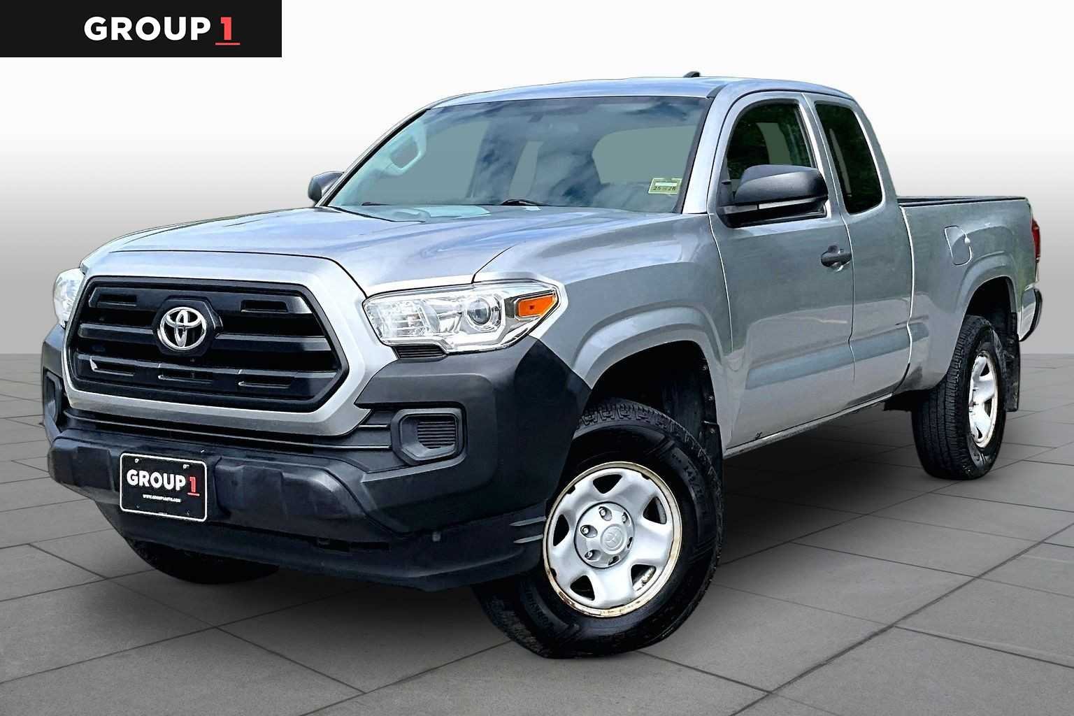 2017 Toyota Tacoma SR
