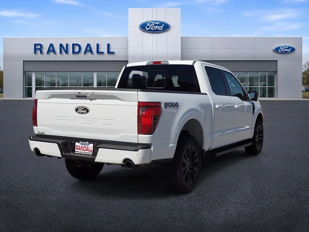 New 2026 Oxford White Ford XLT image 5