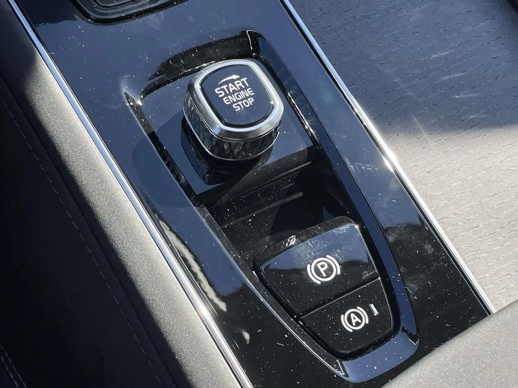 New 2026 Onyx Black Volvo Ultra image 23