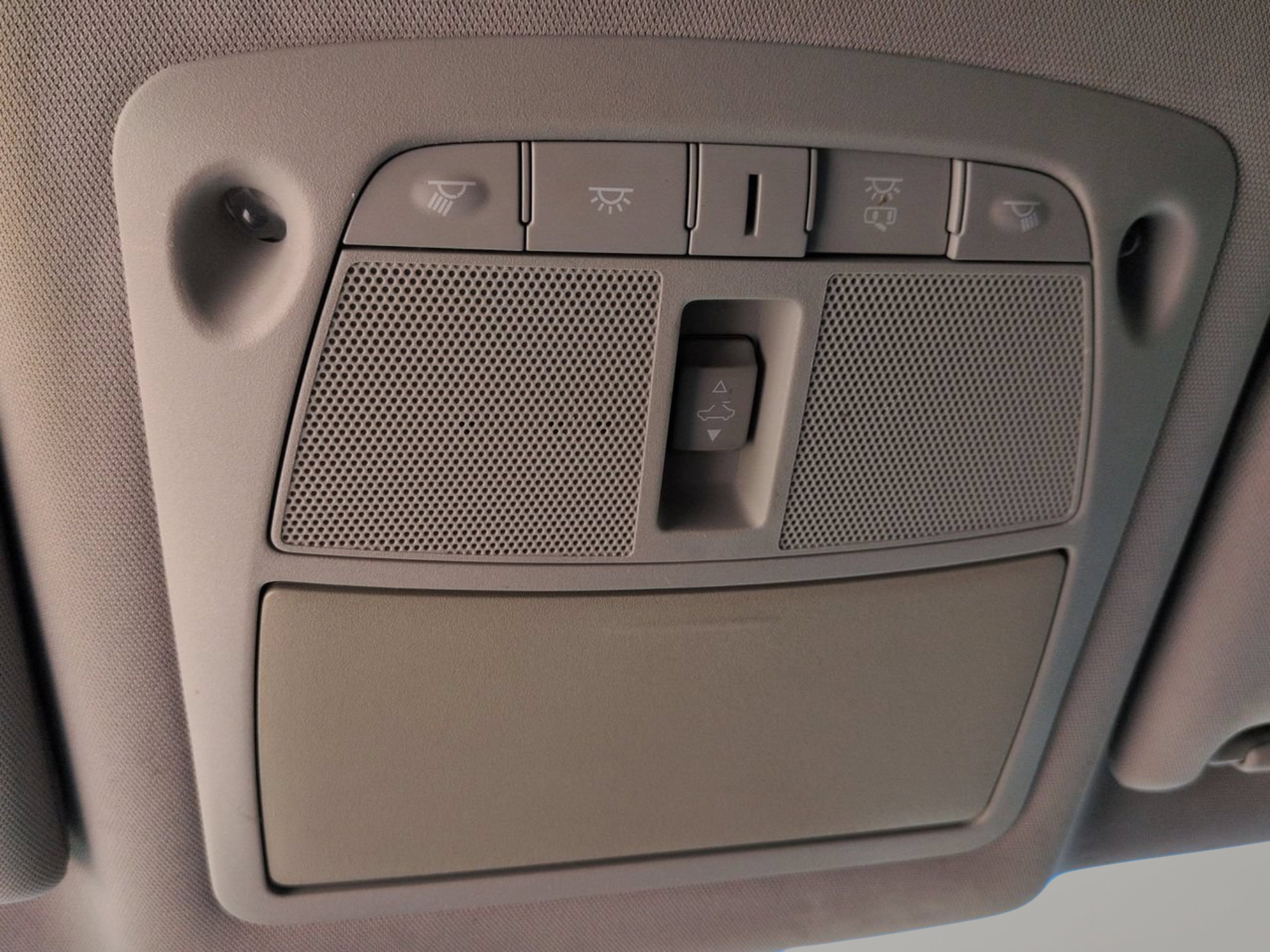 Used 2014 Gun Metallic Nissan 2.5 SL image 18