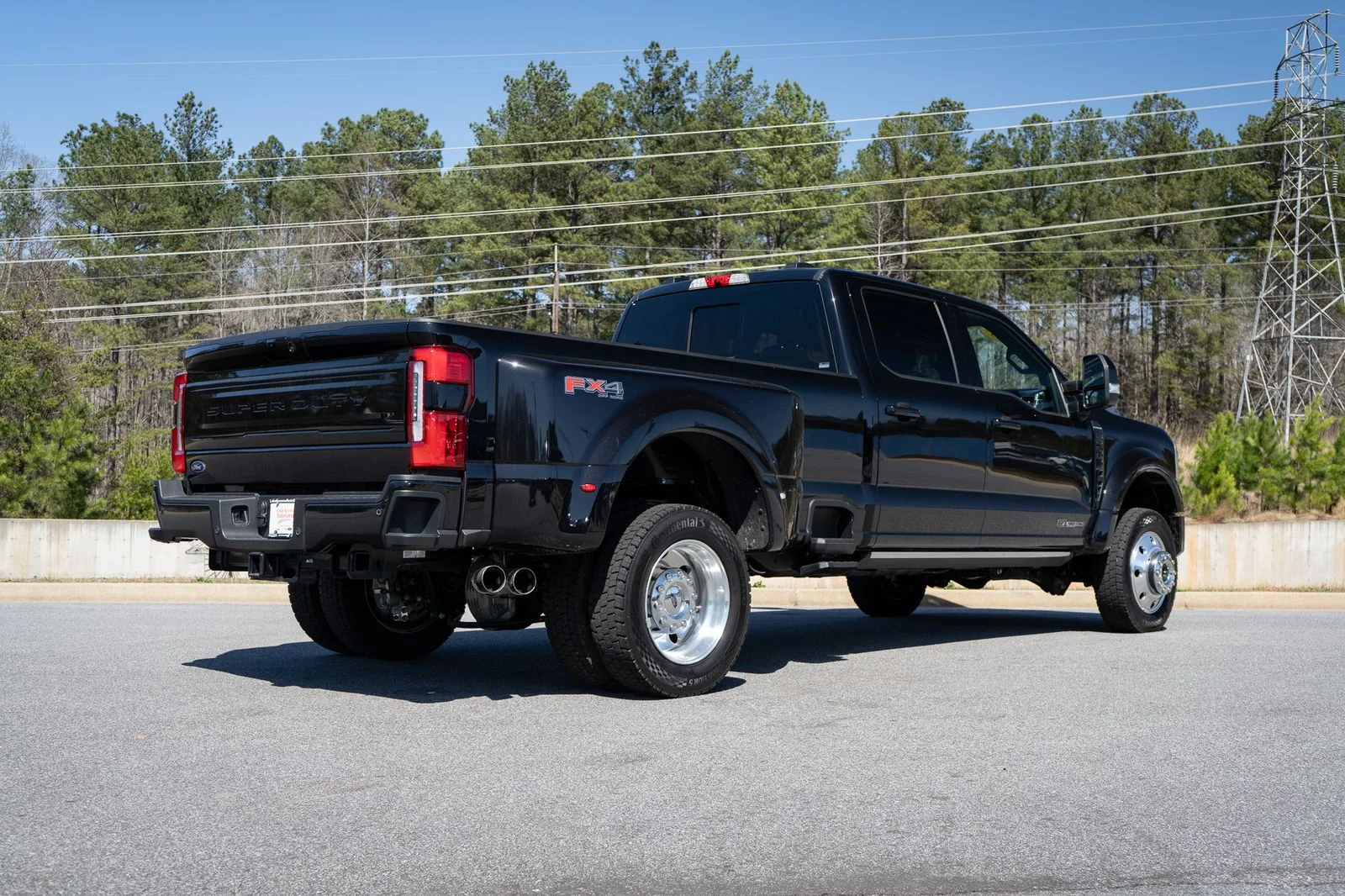 2025 Ford F-450 Super Duty Platinum - Photo 50