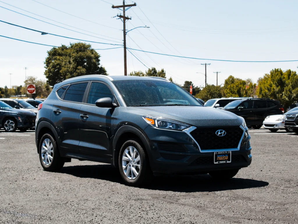 Used 2019 Dusk Blue Hyundai Value image 3