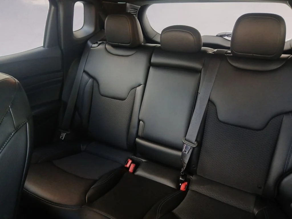 Used 2026 Black Jeep Latitude image 16
