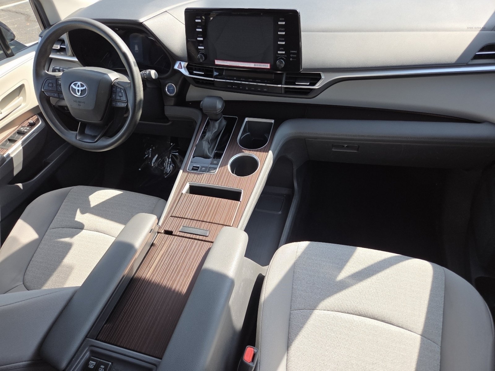 Used 2024 Gray Toyota Hybrid LE image 26