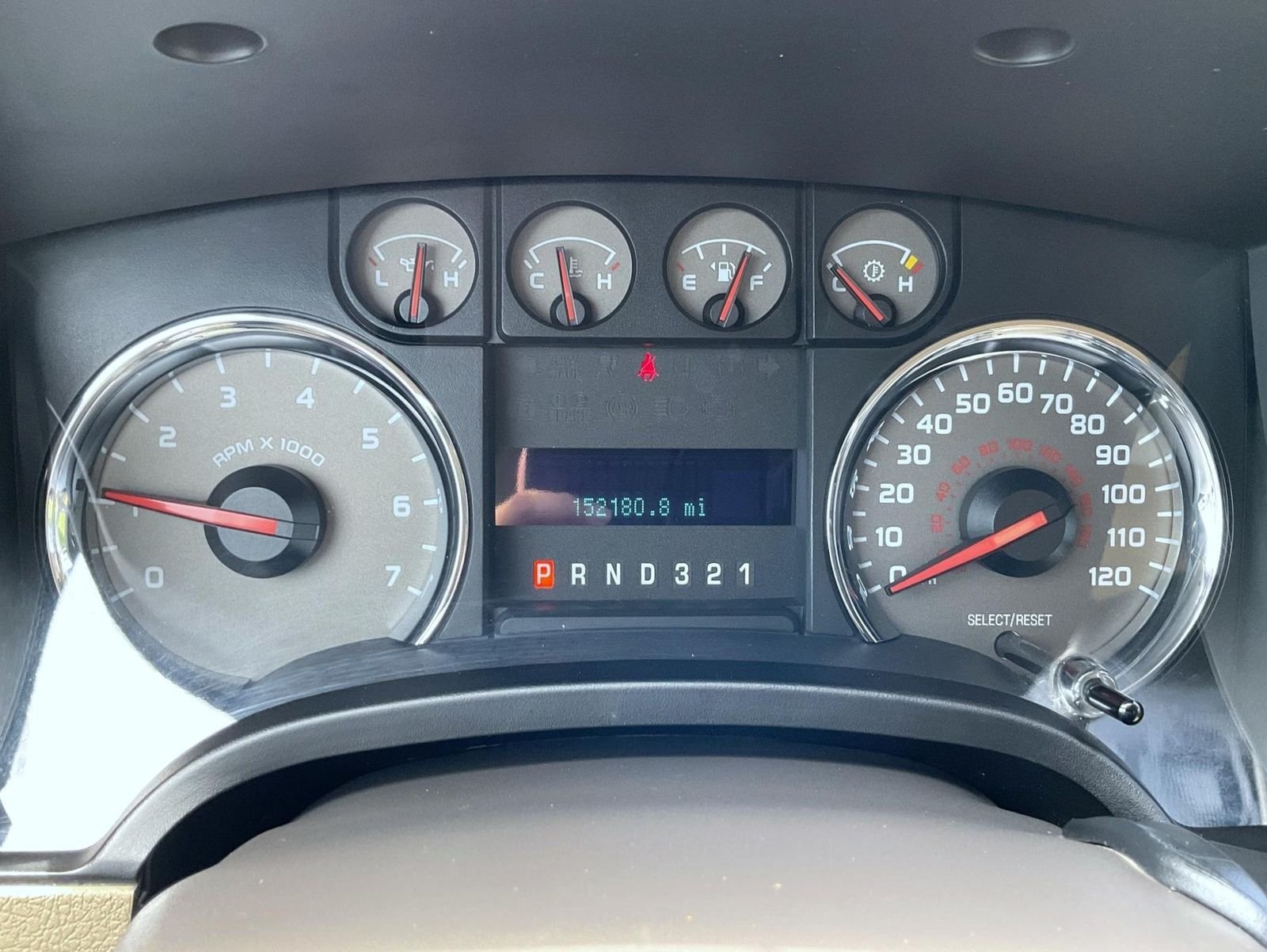 Used 2010 Gold Ford XLT image 15