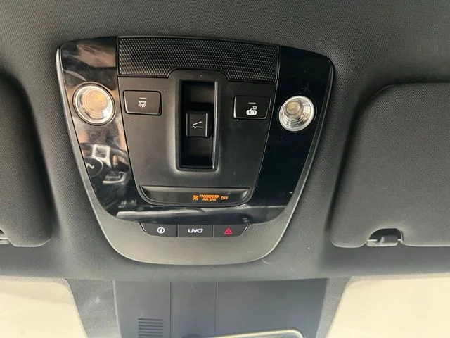 Used 2023 White Kia GT-Line image 24