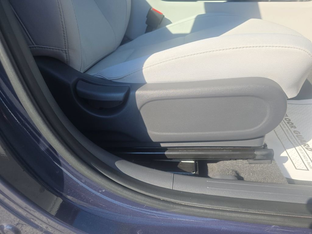 Used 2024 Denim Blue Pearl Hyundai SE image 33