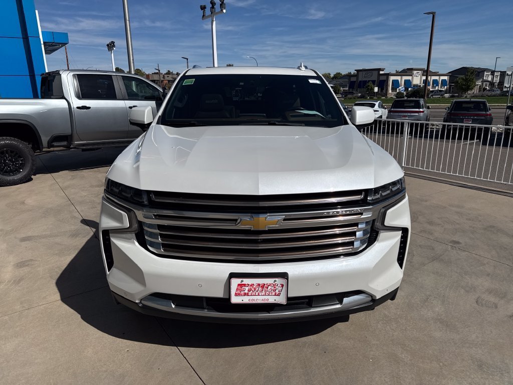 Used 2022 IRIDESCENT PEARL TRICOAT Chevrolet High Country image 8