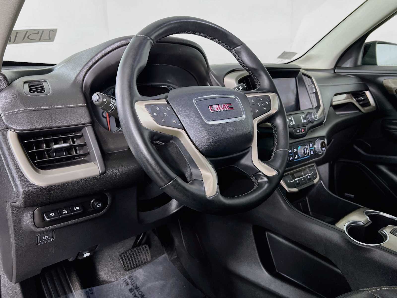 Used 2023 Ebony Twilight Metallic GMC Denali image 9