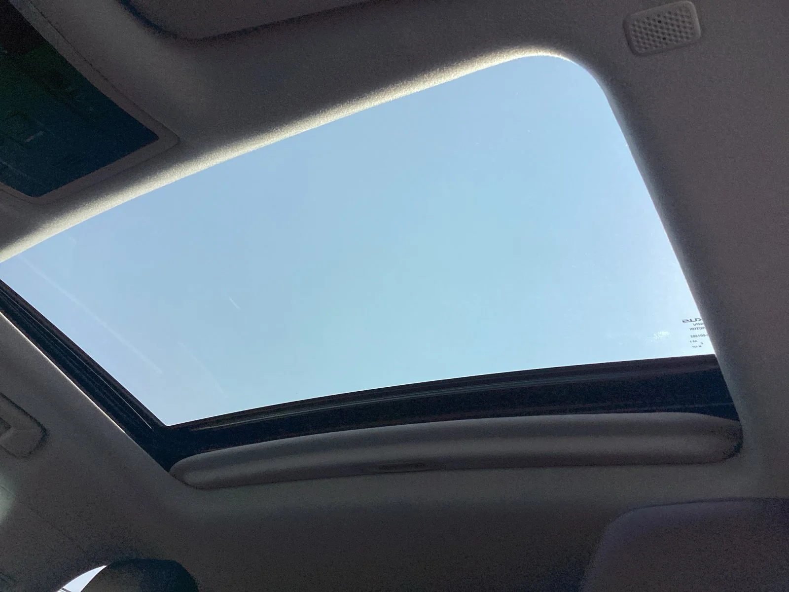 Used 2019 White Pearl Lexus 350 image 4