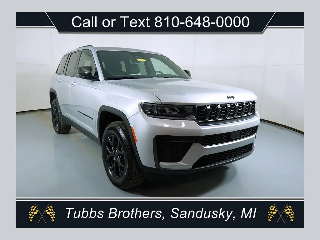 Used 2026 Silver Jeep Altitude image 1