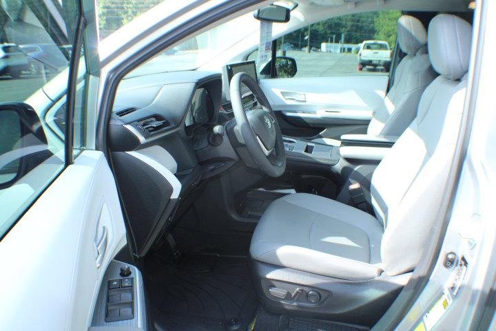Certified Used 2025 CELESTIAL SILVER Toyota  image 14
