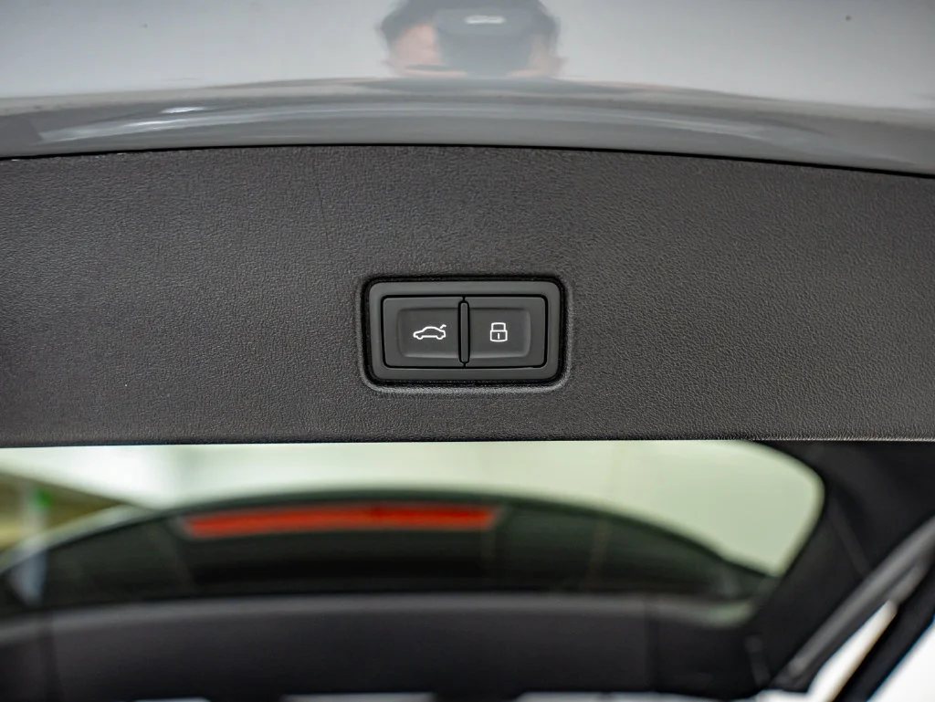 Used 2024 Pebble Audi Premium Plus image 35