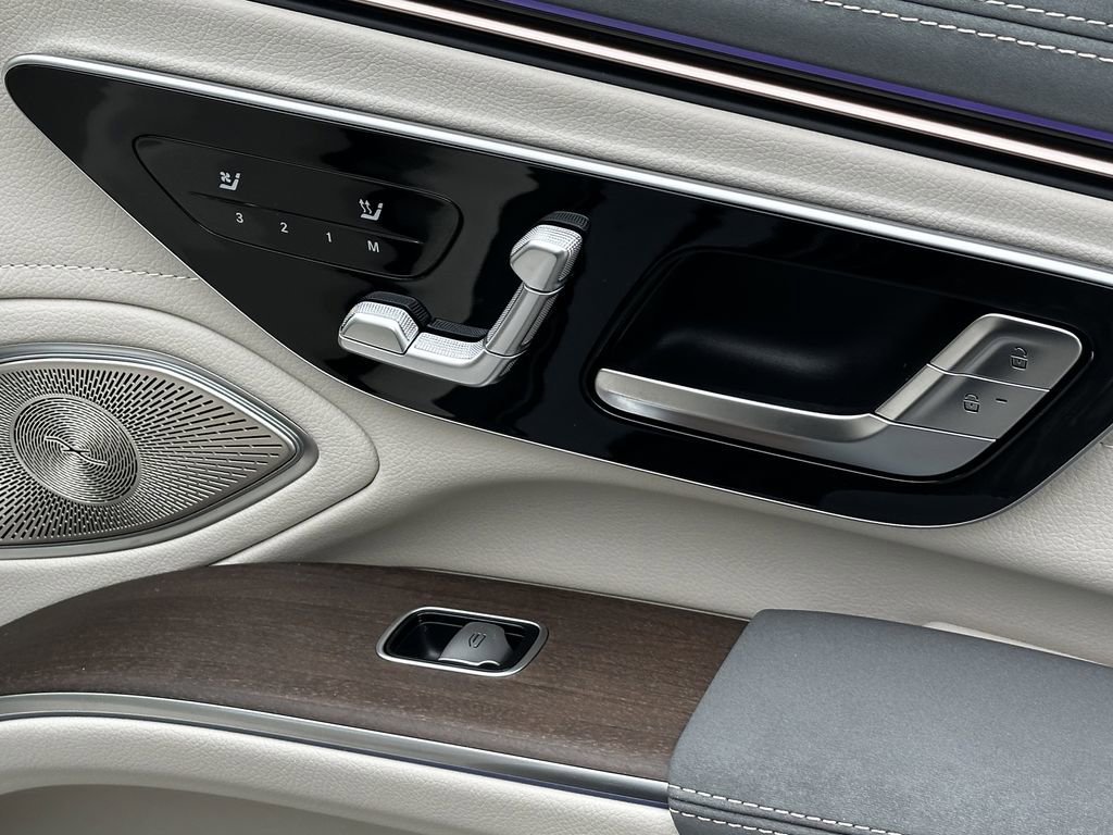 New 2026 Obsidian Black Metallic Mercedes-Benz EQS 450 image 17