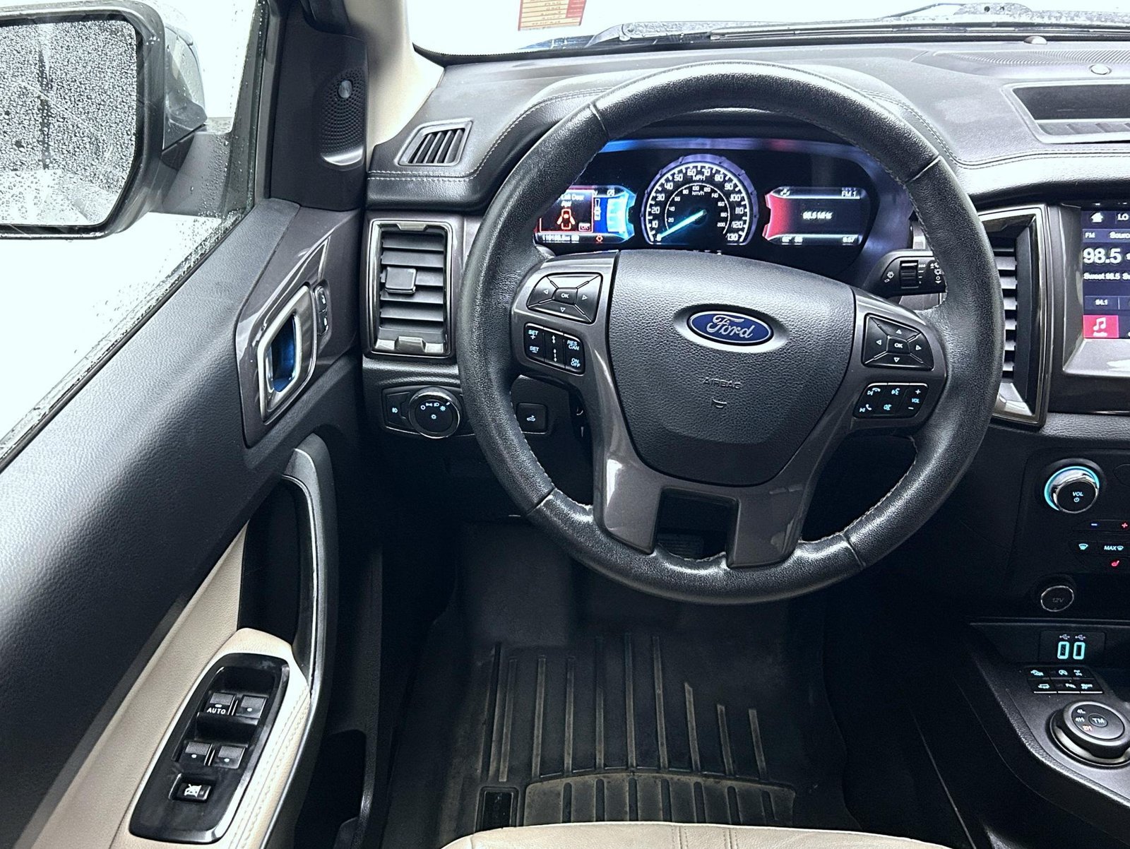 Used 2019 Silver Ford Lariat image 12