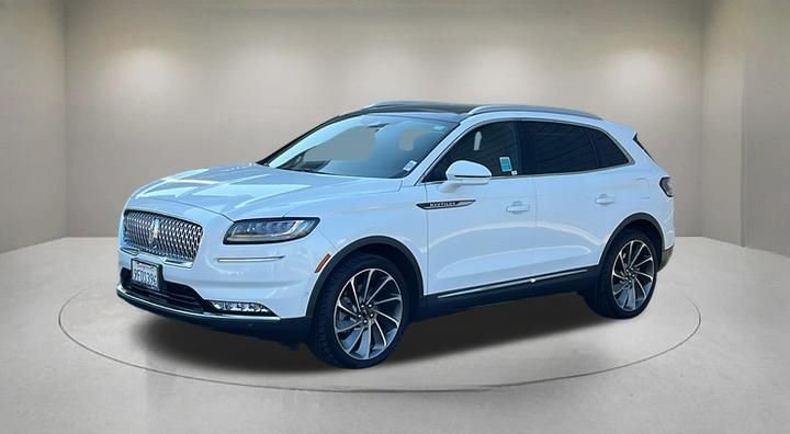 Certified Used 2022 White Lincoln Reserve image 2