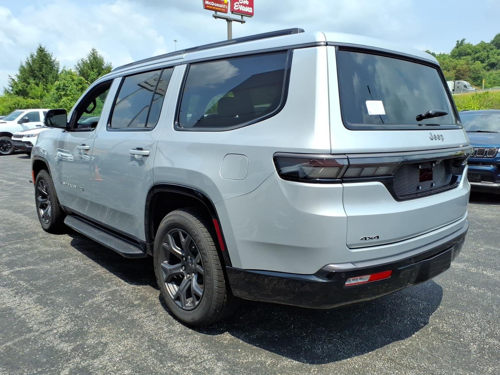 New 2026 Silver Zynith Jeep Limited Altitude image 4