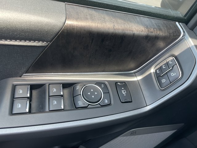 New 2026 Star White Metallic Tri-Coat Ford F-350® Lariat® image 13