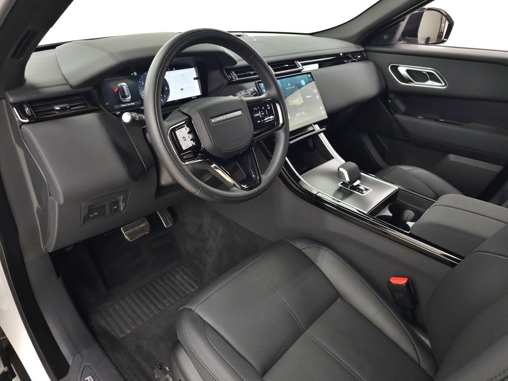 Certified Used 2026 White Land Rover Dynamic SE image 18