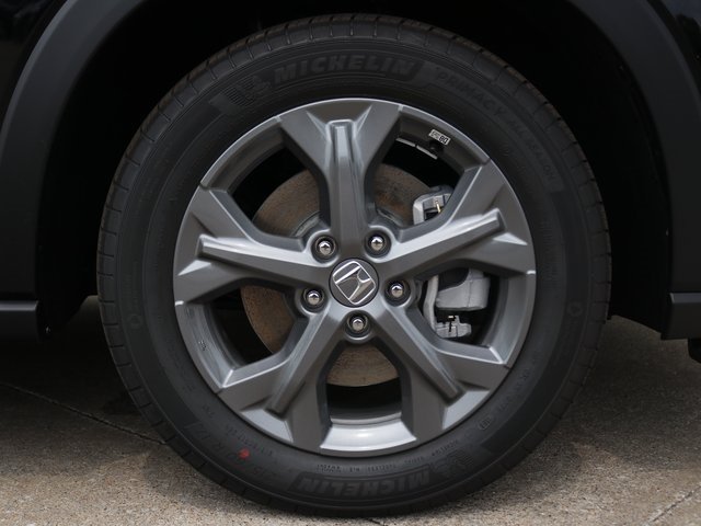 2026 Honda HR-V LX photo 2