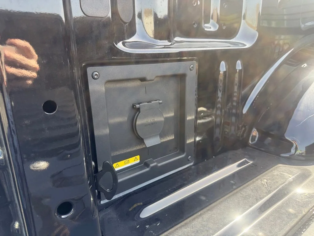 New 2026 Agate Black Metallic Ford XLT image 45